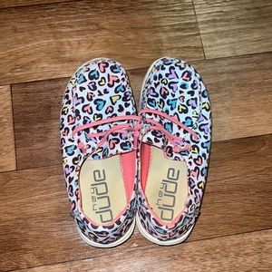 Pink,teal,and yellow hey dudes